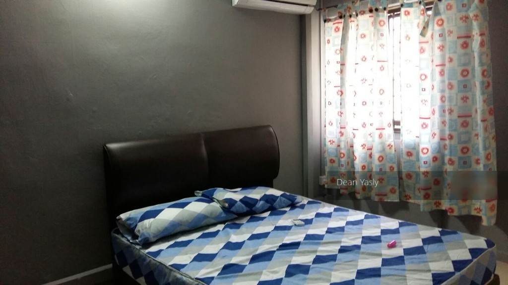 Blk 210 Jurong East Street 21 (Jurong East), HDB 3 Rooms #136473222
